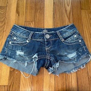 SOLD ON ANOTHER SELLING WEBSITE